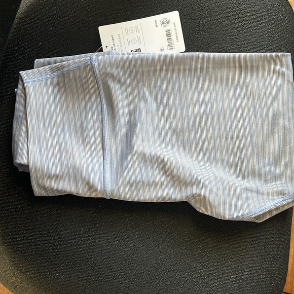 New with tags! Athleta Transcends Textured 7/8 tight - Picture 6 of 10